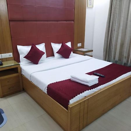 Signature Plaza Hotel New Delhi Luaran gambar